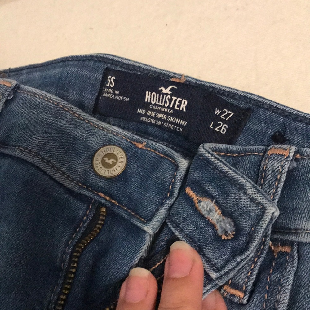 Hollister jeans